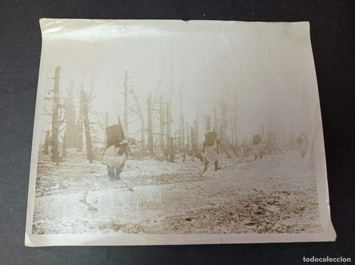 Militaria: Fotograf&iacute;a original Segunda Guerra Mundial: Ej&eacute;rcito norteamericano avanza dentro del Reich