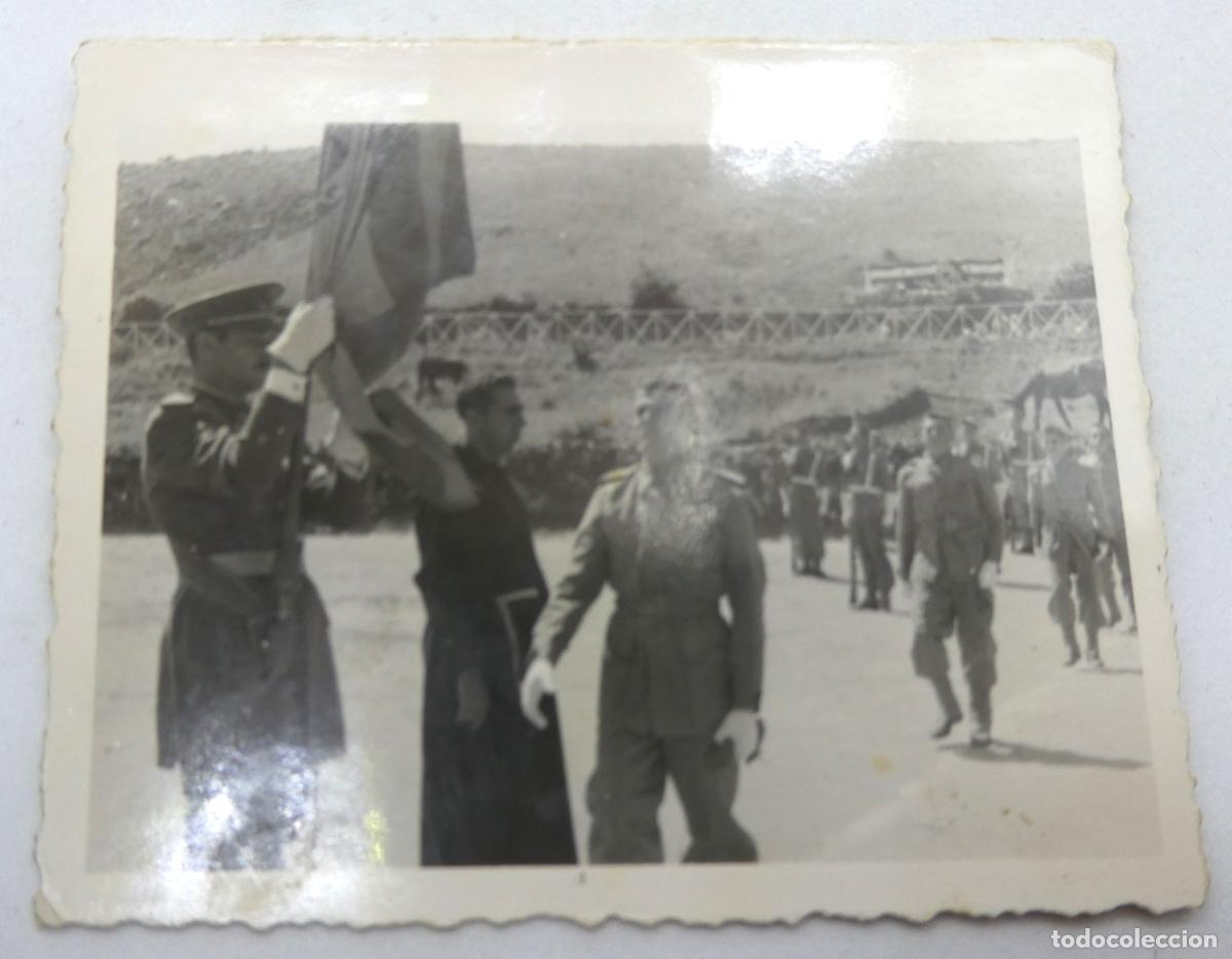 Militaria: Vieja fotograf&iacute;a Jura de Bandera Campamento de Punta Cires Marruecos 1955