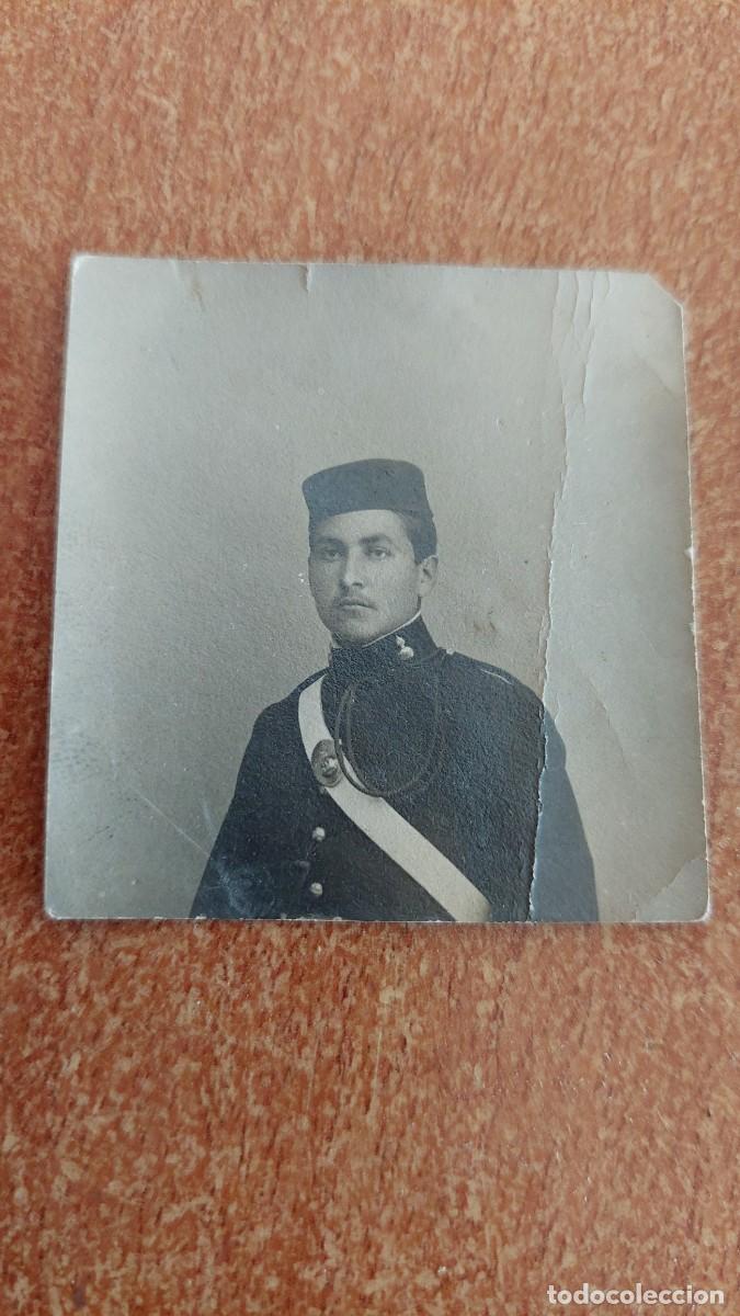 Militaria: Foto soldado alfonsino artilleria con gorrillo panadero