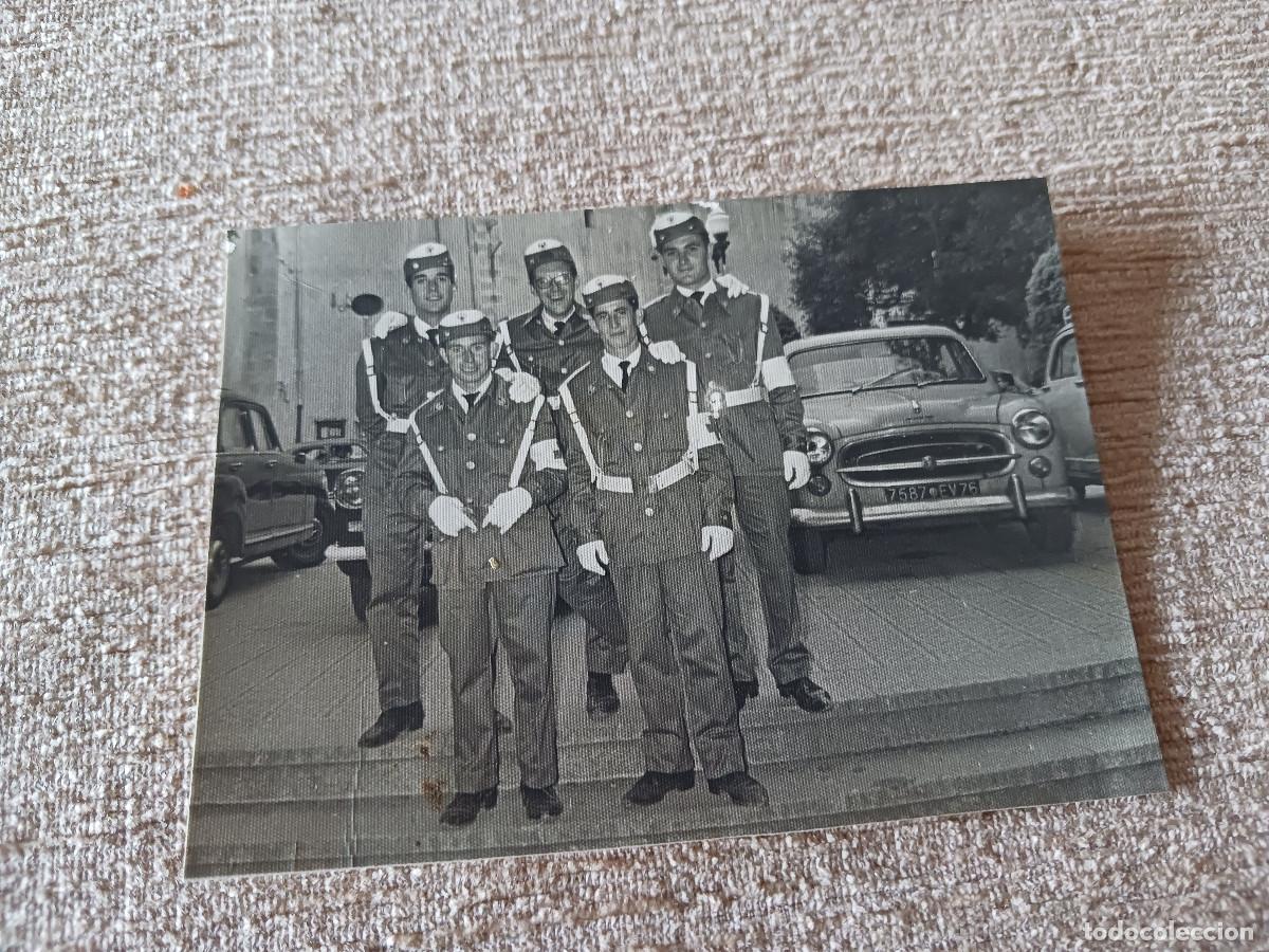 Militaria: fotografia de militares, cruz roja? foto C. Benito