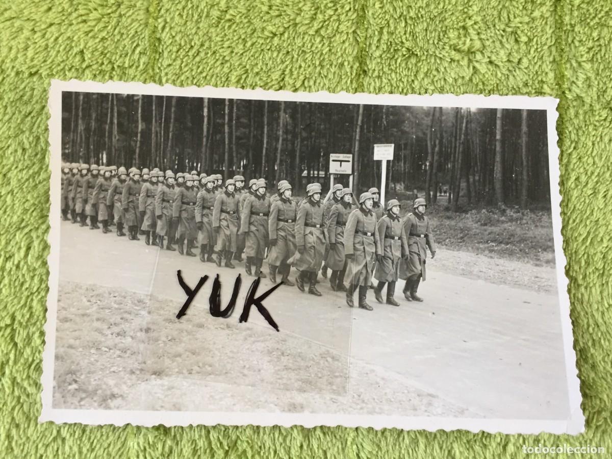 Militaria: FOTO ORIGINAL DE SOLDADOS ALEMANES MARCHANDO *** III REICH *** 2&ordf; SEGUNDA GUERRA MUNDIAL