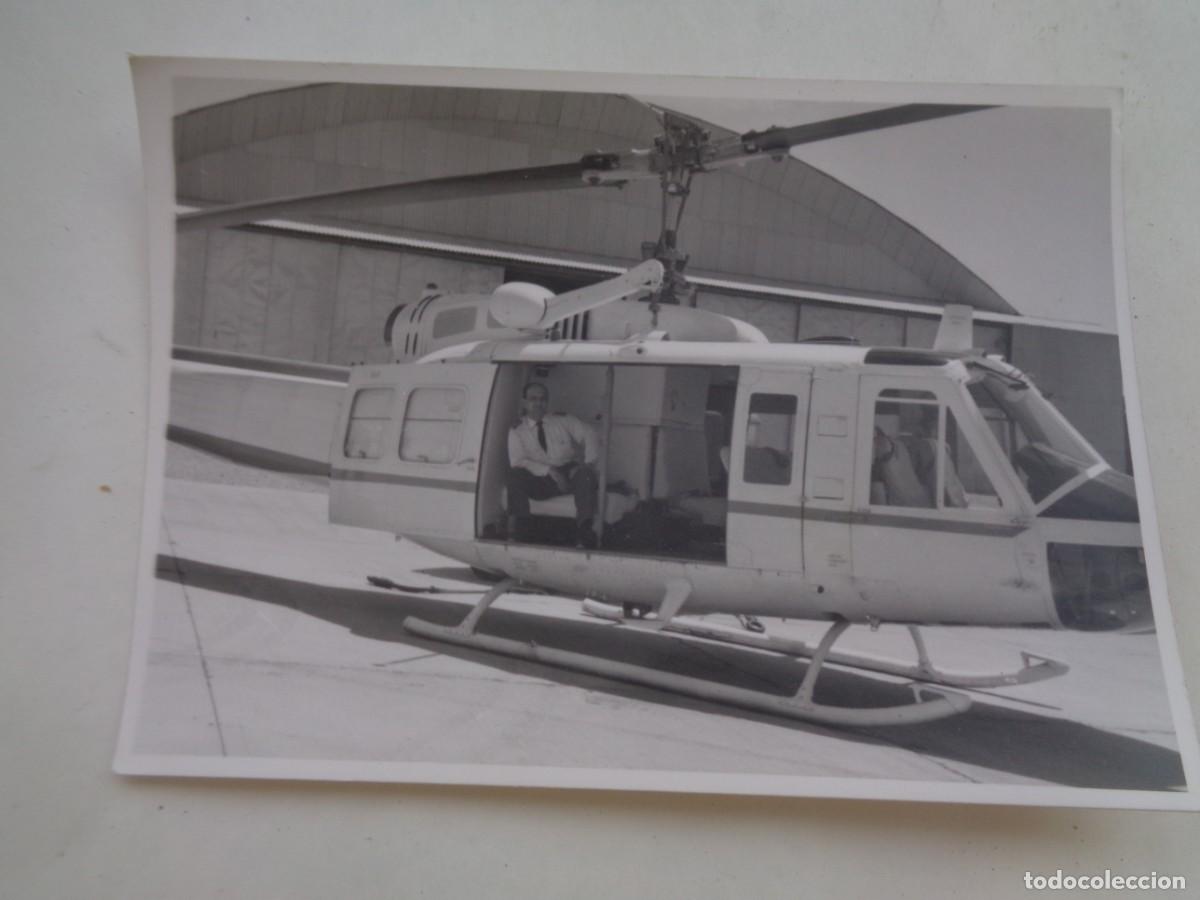 Militaria: AVIACION : FOTO DE MILITAR DEL EJERCITO DEL AIRE Y HELICOPTERO