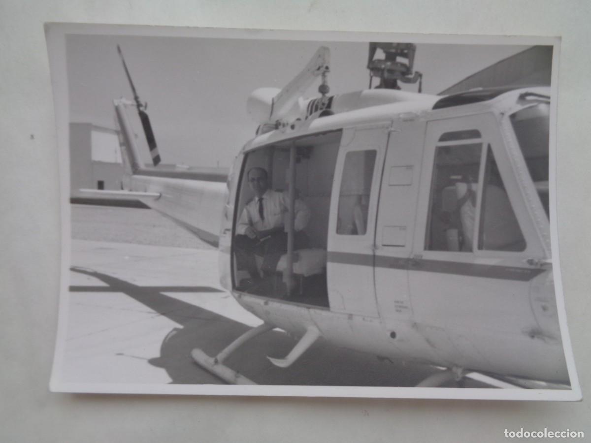 Militaria: AVIACION : FOTO DE MILITAR DEL EJERCITO DEL AIRE Y HELICOPTERO