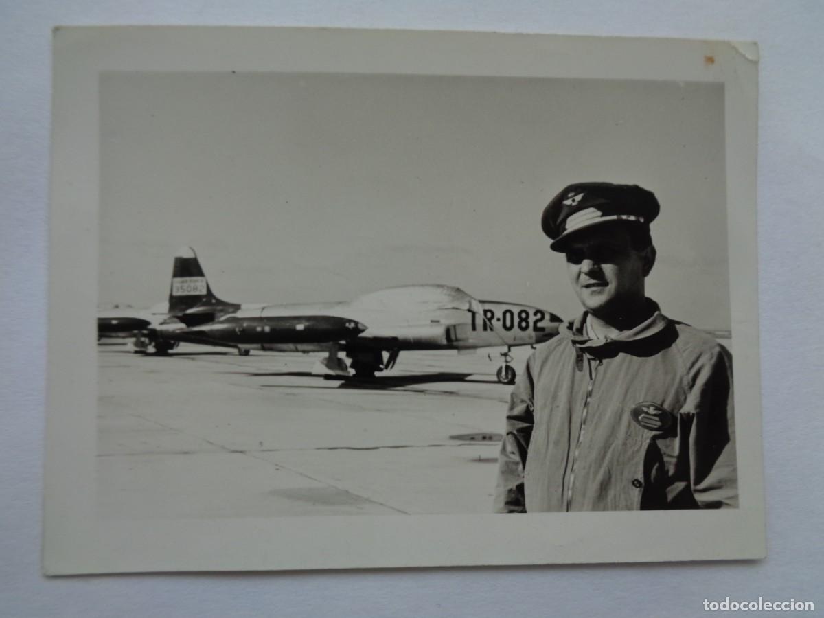 Militaria: AVIACION : FOTO DE MILITAR DEL EJERCITO DEL AIRE Y AVION , SARGENTO