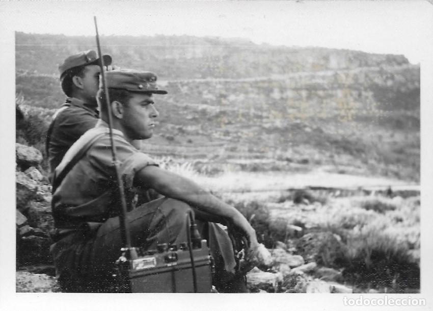 Militaria: 7329D - FOTOGRAFIA DE DOS SOLDADOS - 10,5X7,5 CM