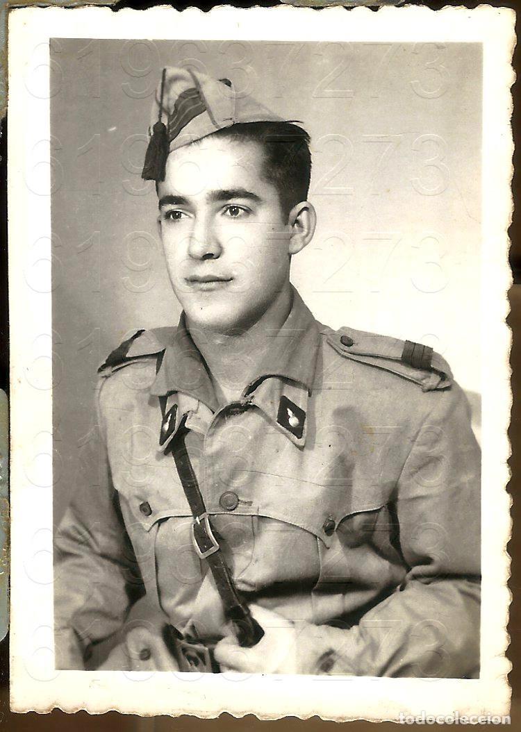 Military Antiques: SARGENTO VILLANUEVA DE LOS CASTILLEJOS FAMILIA PROCEDENTE 9X7 FOTOGRAFIA LM25