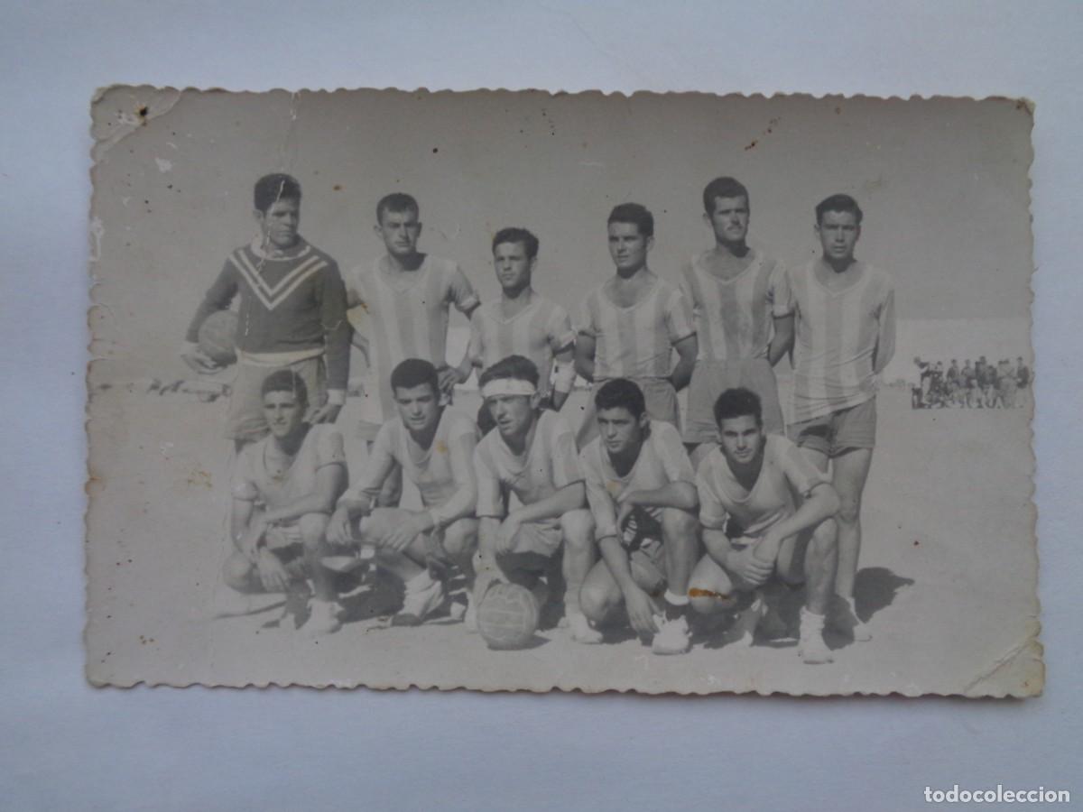 Militaria: LA LEGION : FOTO DE EQUIPO DE FUTBOL DE MILITARES DEL TERCIO SAHARIANO. EL AAIUN , 1961