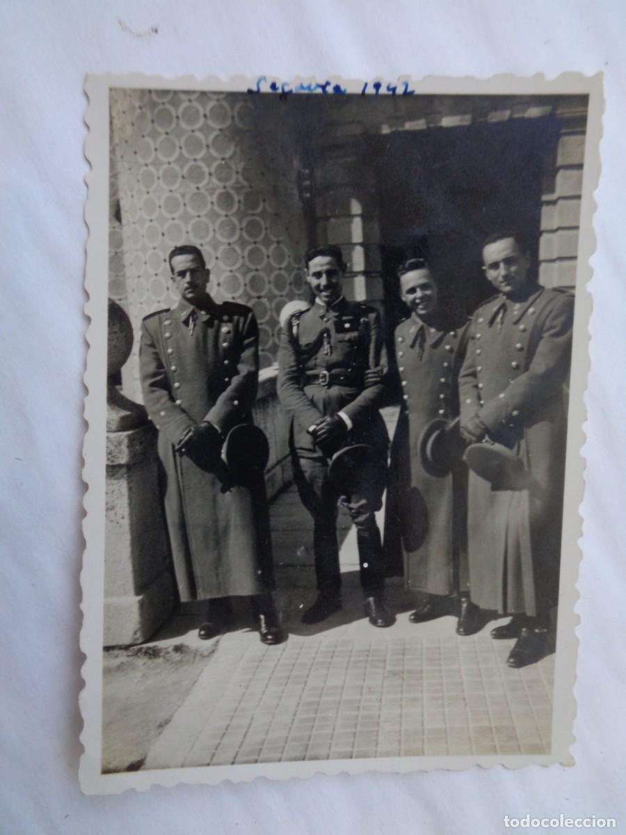 Military Antiques: ACADEMIA DE ARTILLERIA DE SEGOVIA : FOTO DE CADETES, ALFERECES PROVISIONALES. 1942