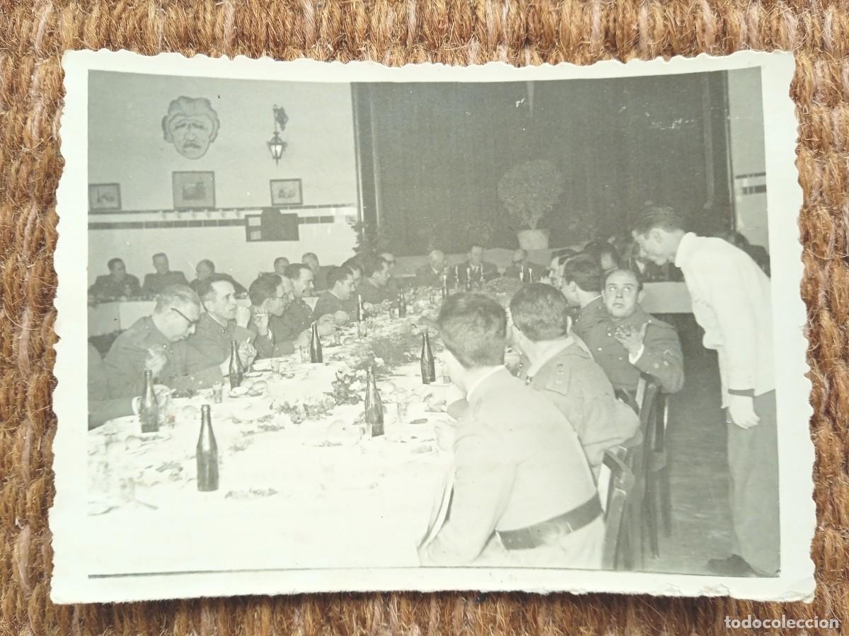 Militaria: BANQUETE MILITAR - MILITARES