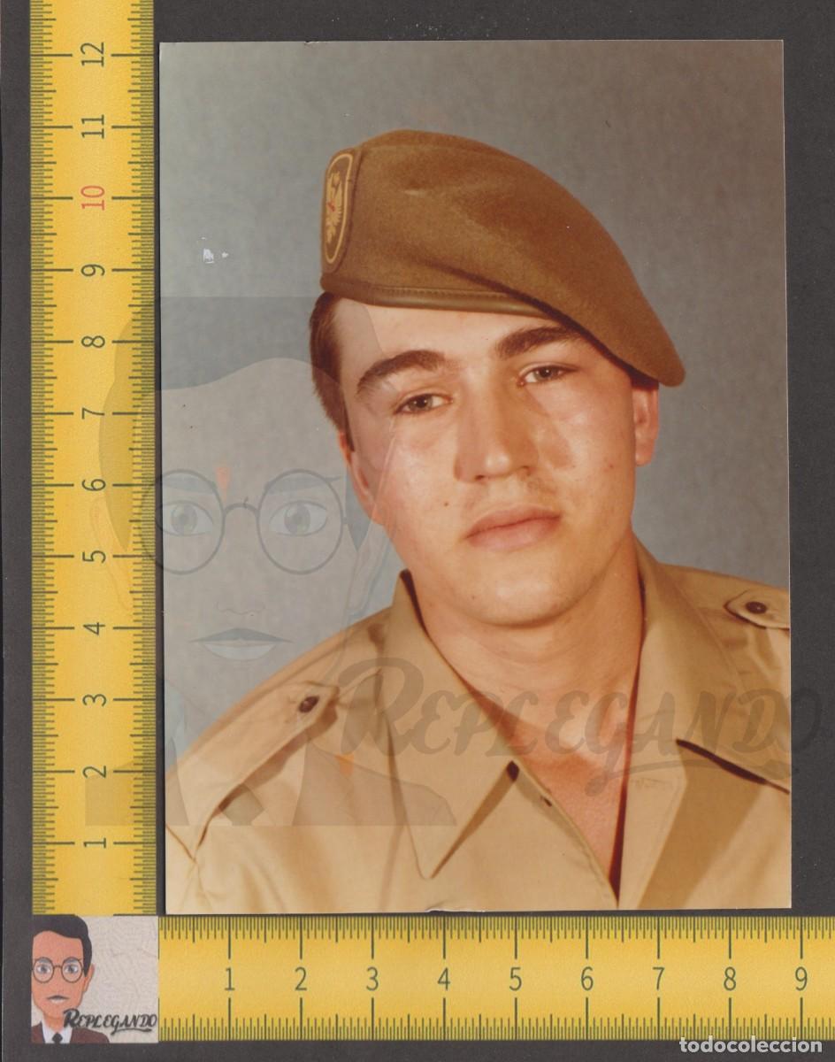 Militaria: RETRATO SOLDADO MILITAR EJ&Eacute;RCITO TIERRA ESPA&Ntilde;A CON BOINA VERDE - FOTO VINTAGE ESTUDIO A&Ntilde;OS 80