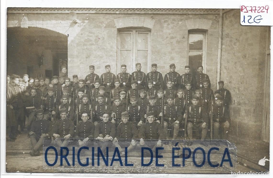 Militaria: (PS-77228)POSTAL FORMACION DE GRUPO DE SOLDADOS DE ARTILLERIA?-FOTOGRAFO SOL VIVES