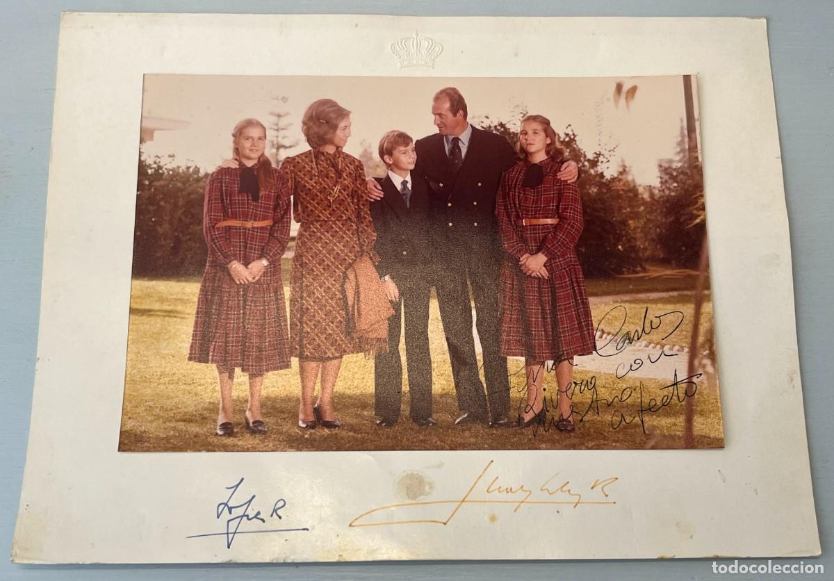 Militaria: ANTIGUA FOTOGRAFIA DE LA FAMILIA REAL, LOS REYES JUAN CARLOS I Y DO&Ntilde;A SOFIA, ASI COMO LOS INFANTES F