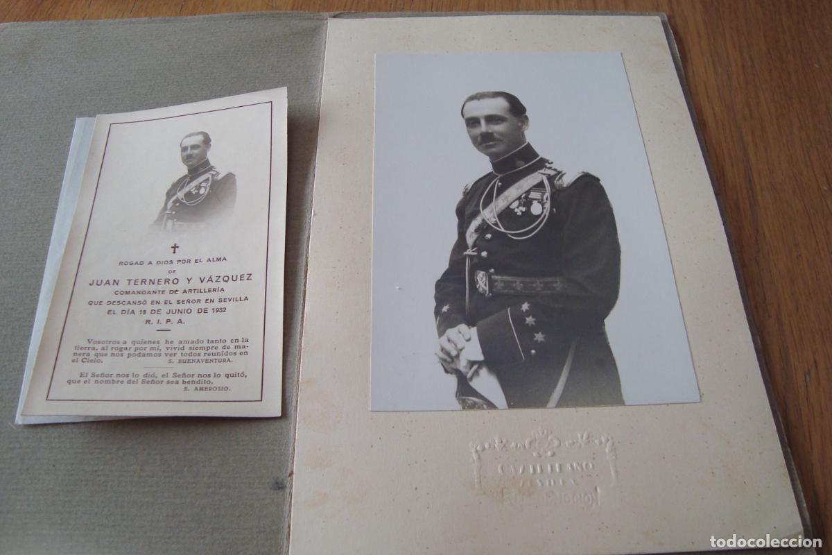 Militaria: FOTOGRAGIA Y RECUERDO FUNERAL. COMANDANTE ARTILLERIA JUAN TERNERO VAZQUEZ SEVILLA 1932. BENJUMEA