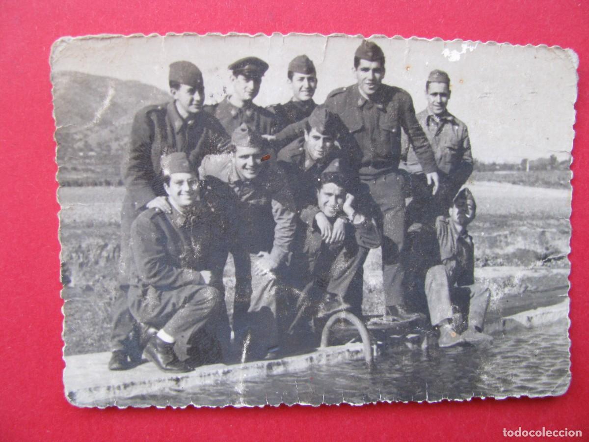 Militaria: FOTO MILITARES. 10,5X7,5 CM.