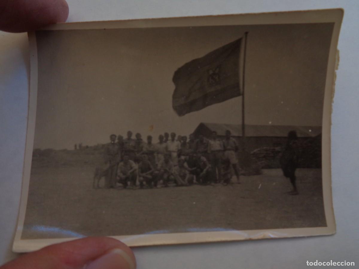Military Antiques: FOTO DE MILITARES EN EL SAHARA ESPA&Ntilde;OL CON BANDERA