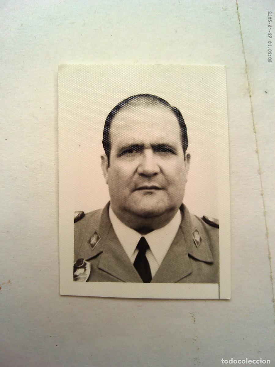 Militaria: POLICIA ARMADA : FOTO DE CARNET DE AGENTE , CON PLACA
