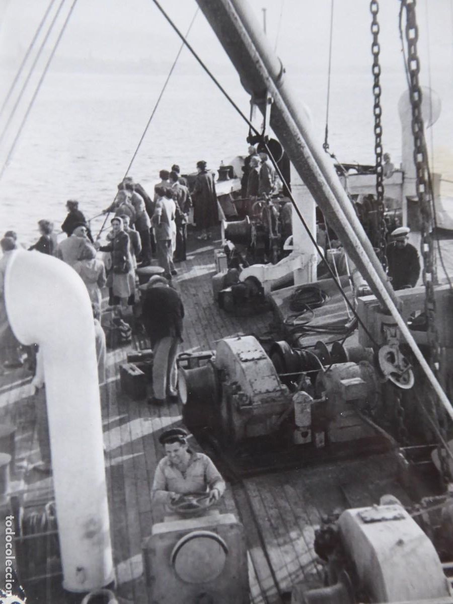 Militaria: Fotograf&iacute;a barco armada.