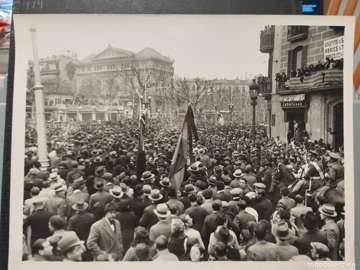 Militaria: TKZ - FOTOGRAFIA ORIGINAL. DESFILE DEL FENETRO DEL PRESIDENTE MACIA POR BARCELONA 1934
