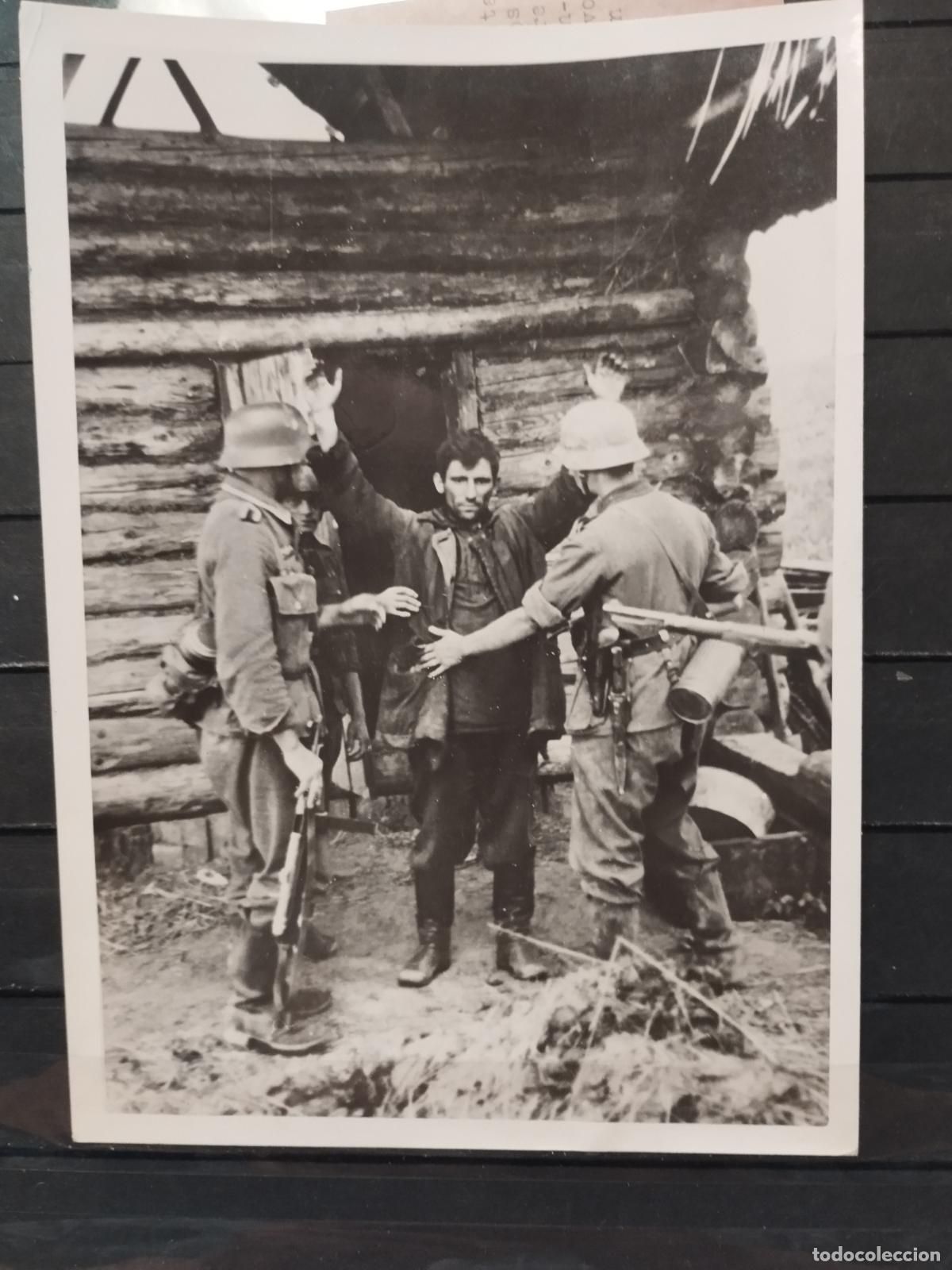 Militaria: TKZ - FOTOGRAFIA ORIGINAL. CAPTURA DE GUERRILLERO BOLCHEVIQUE. 1941