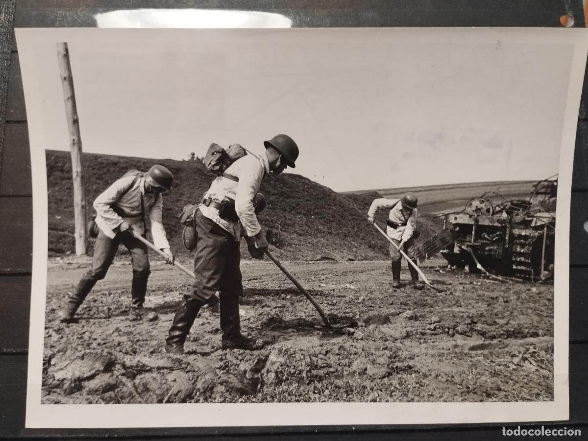 Military Antiques: TKZ - FOTOGRAFIA ORIGINAL. LAS TROPAS ALEMANAS ARREGLAN LOS CAMINOS DESTRUIDOS. 1941