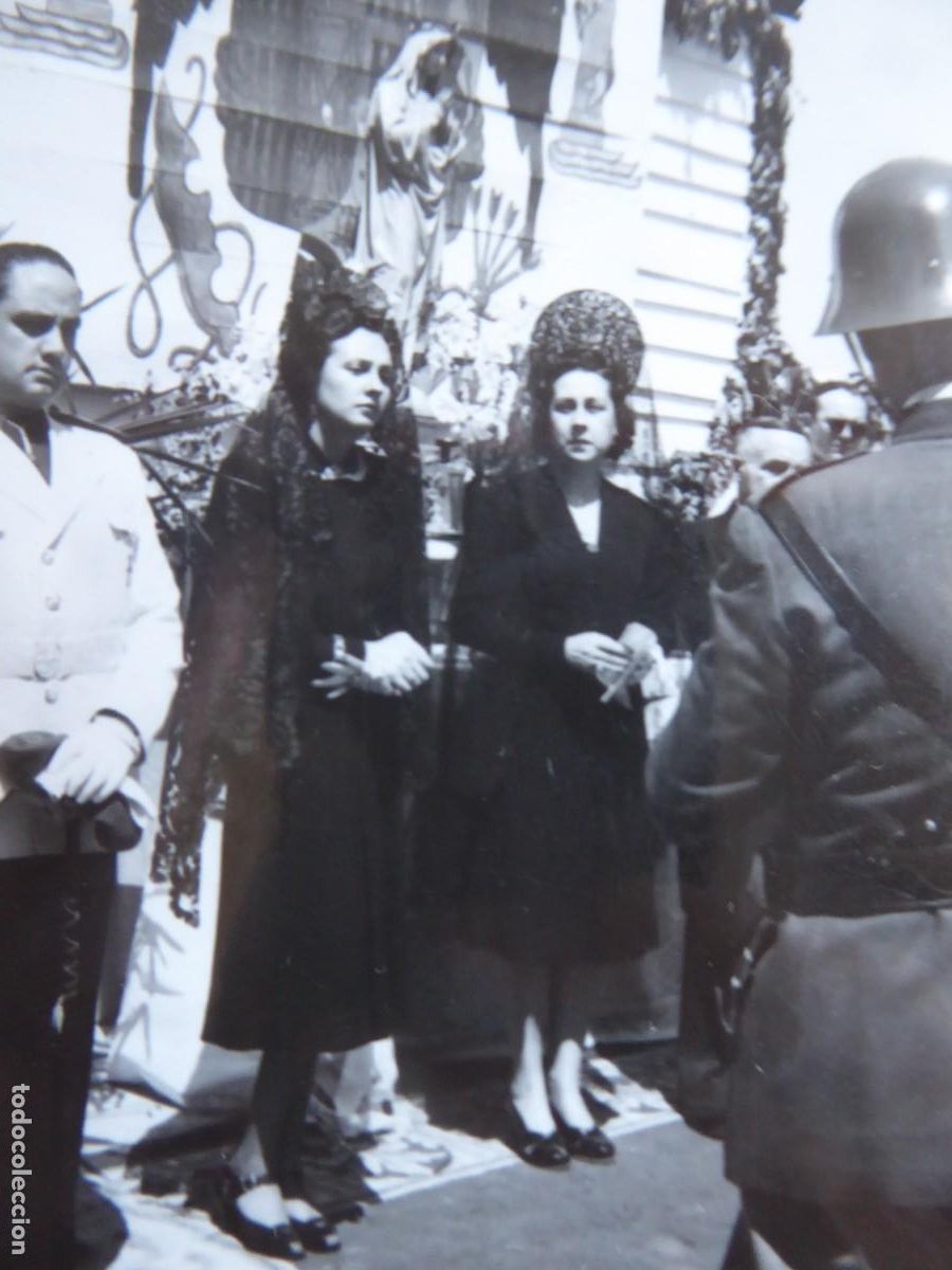 Militaria: Fotograf&iacute;a jura de bandera. Orense