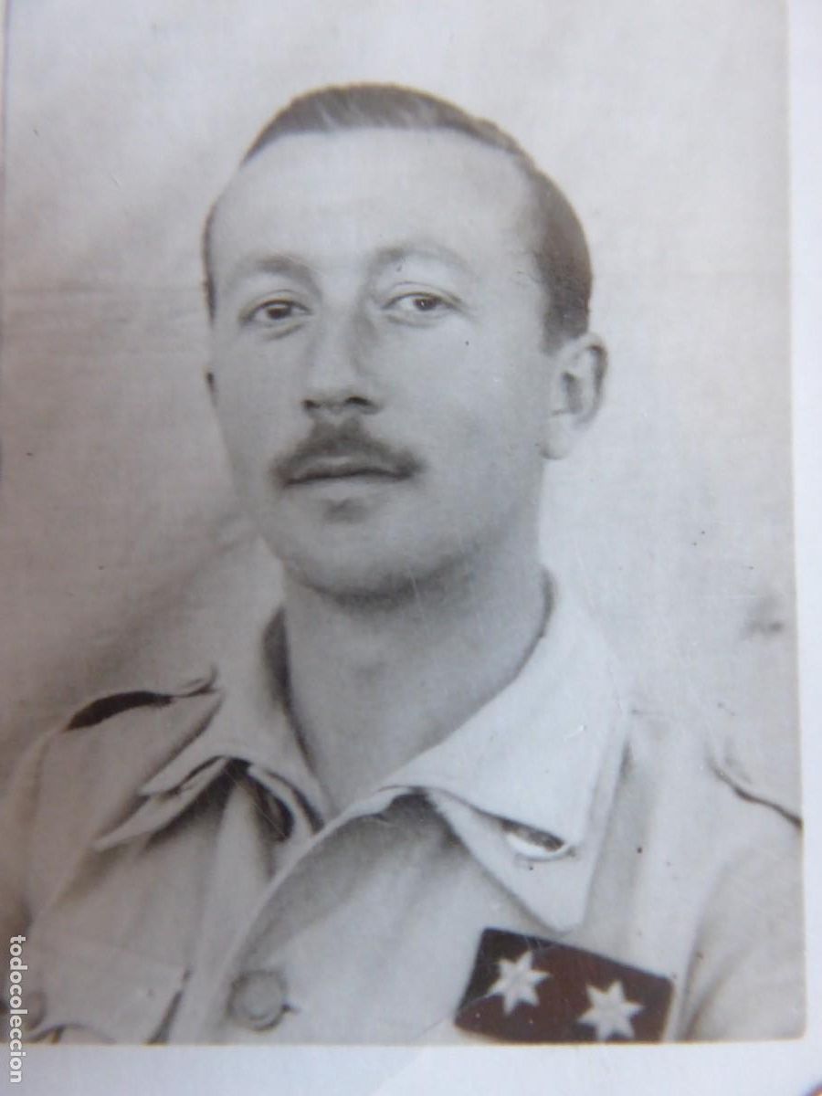 Militaria: Fotograf&iacute;a teniente provisional regulares. 1939