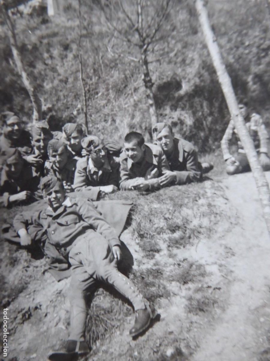 Militaria: Fotograf&iacute;a soldados del ej&eacute;rcito espa&ntilde;ol. Berga 1941