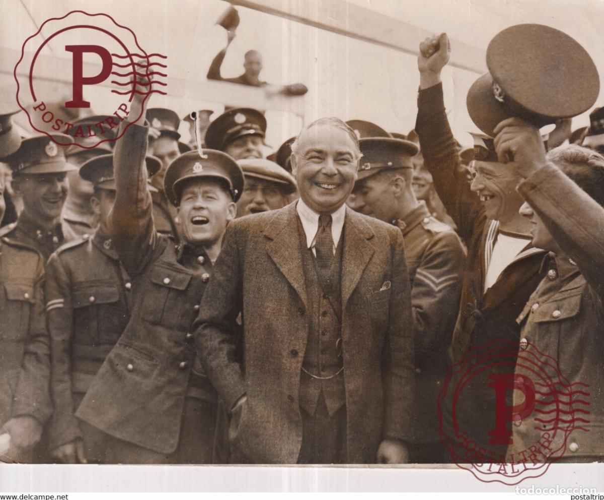 Militaria: SOUTHAMPTON DUNERA ENGLISH TROOP TRANSPORTER MR L HORE BELISHA WAR MINISTER 21*17CM