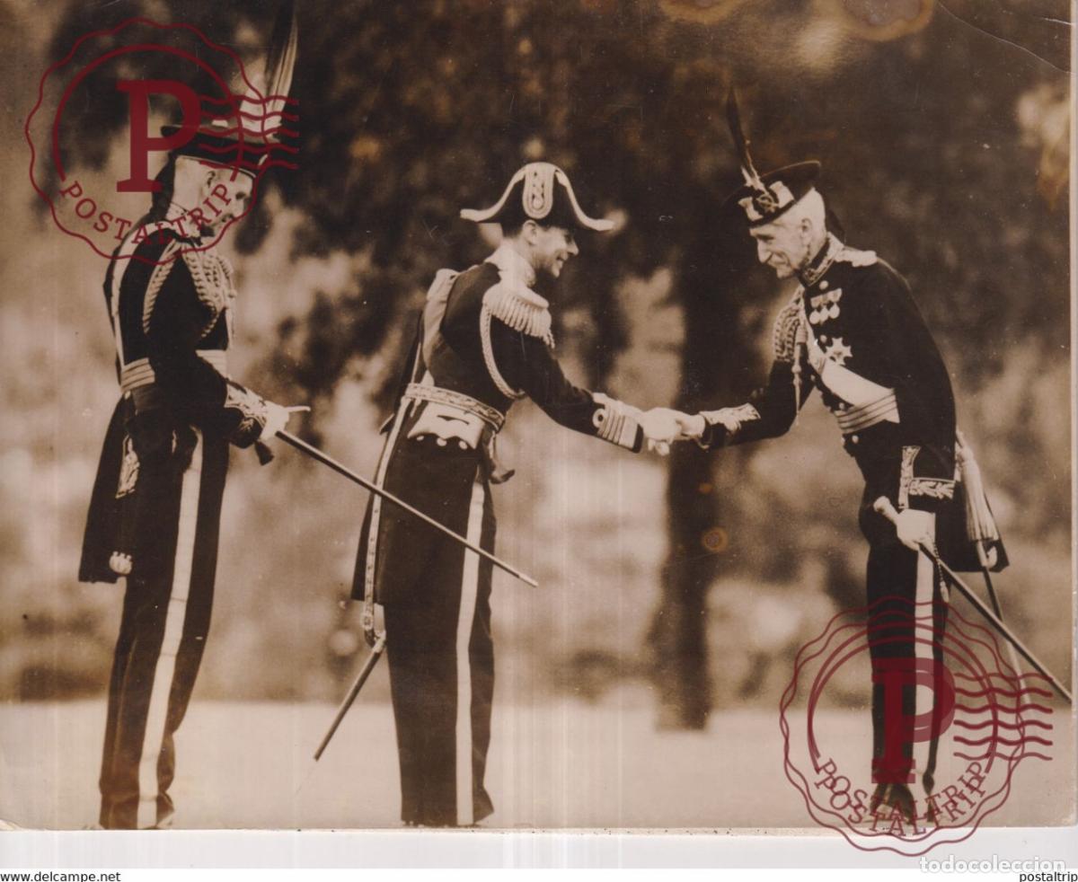 Militaria: 1937 King GEORGE VISITS EARL OF STRATHMORE IN SCOTLAND 21*15