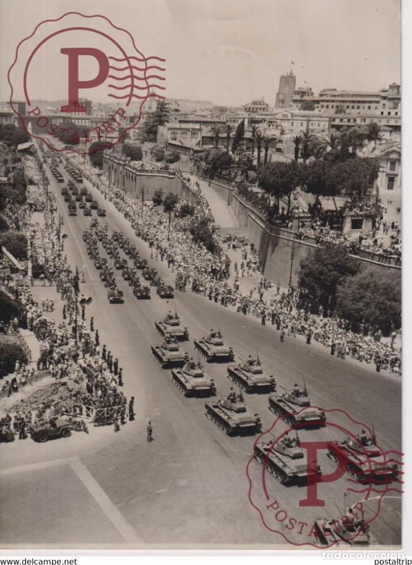 Militaria: ITALY ITALIAN ARMY ROME MILITARY PARADE AVENUE OF THE IMPERIAL FORUMS 20*15CM