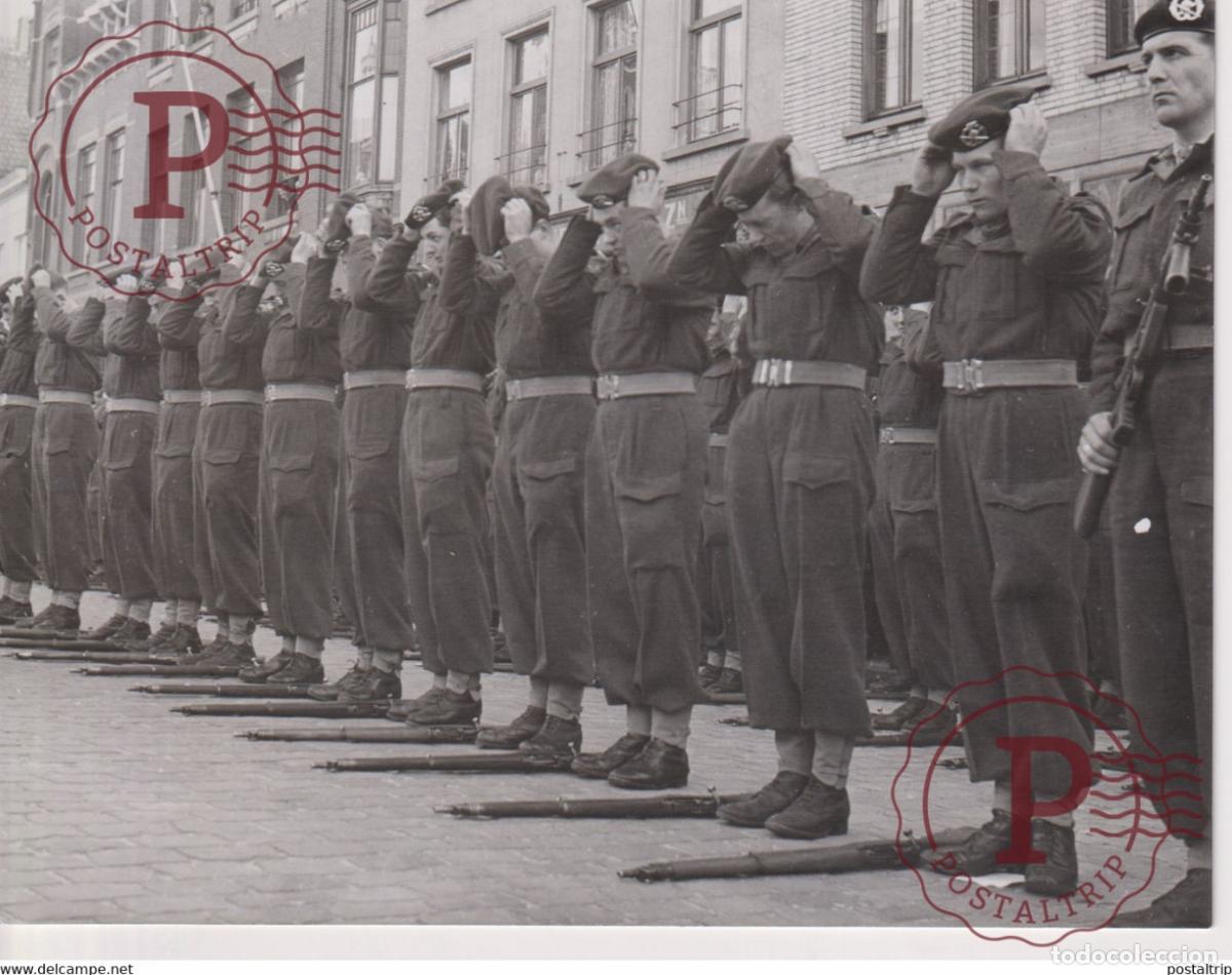 Militaria: 1951 BARETTEN OP .............. 16*12CM