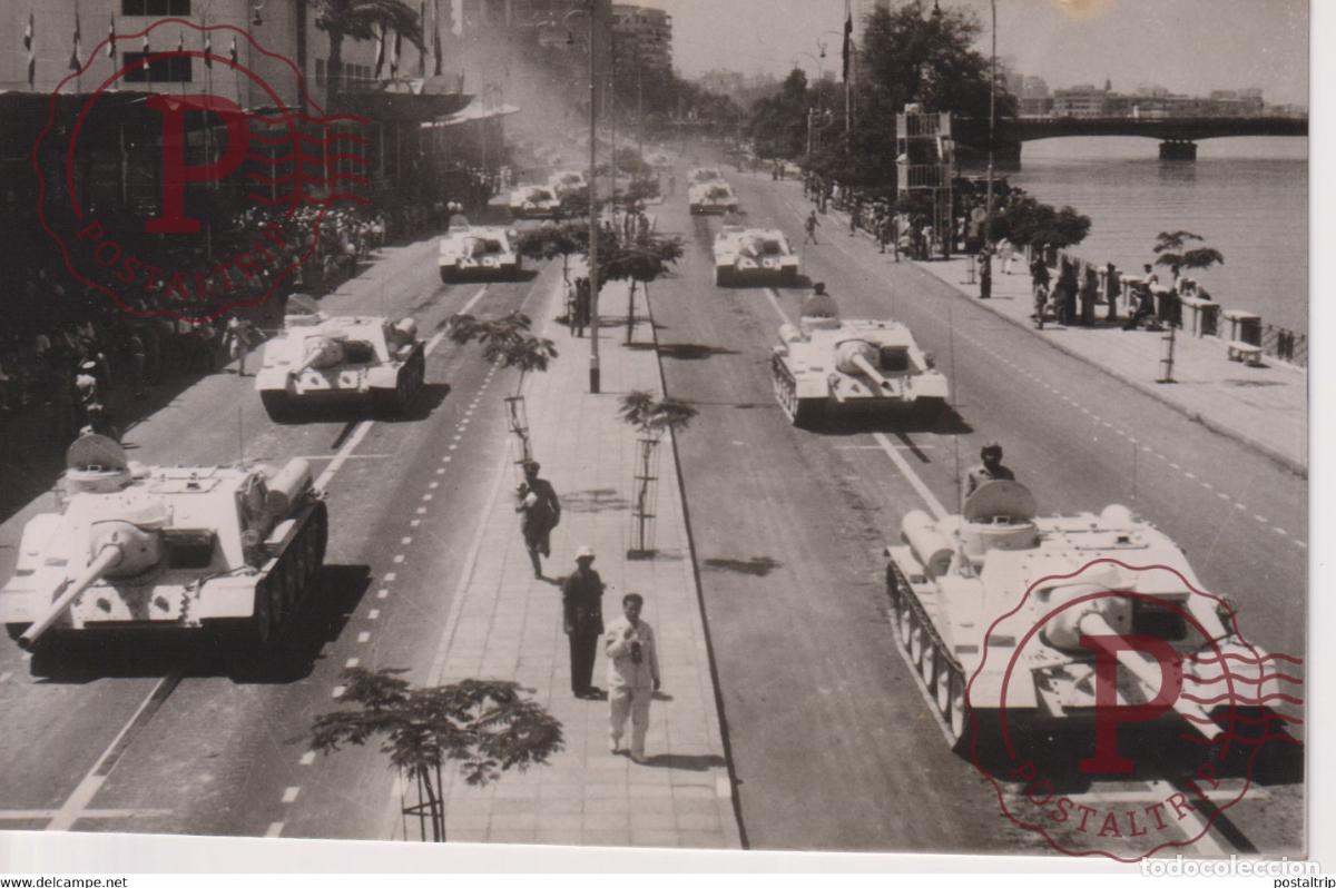 Militaria: CIRO EGYPTO OEVER VAN DE NIJL TANKS EN PANSERWAGENS SYRIE 18*12CM