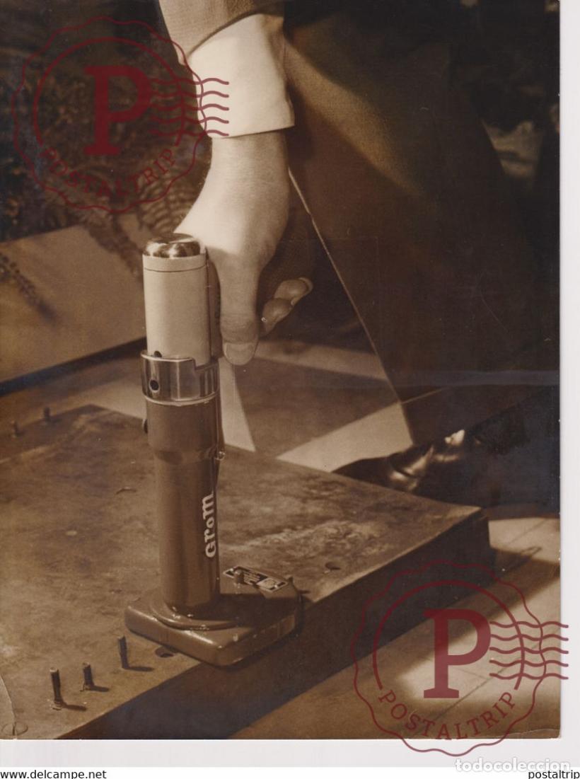 Militaria: STUDDING GUN GRAM 24*18CM