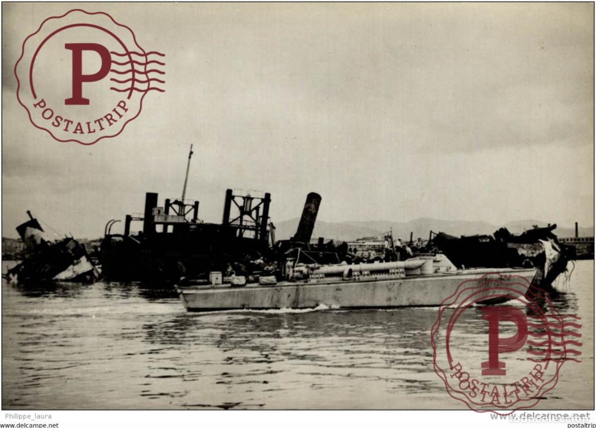 Militaria: WAR FOTO BRITAIN GERMAN BOATS