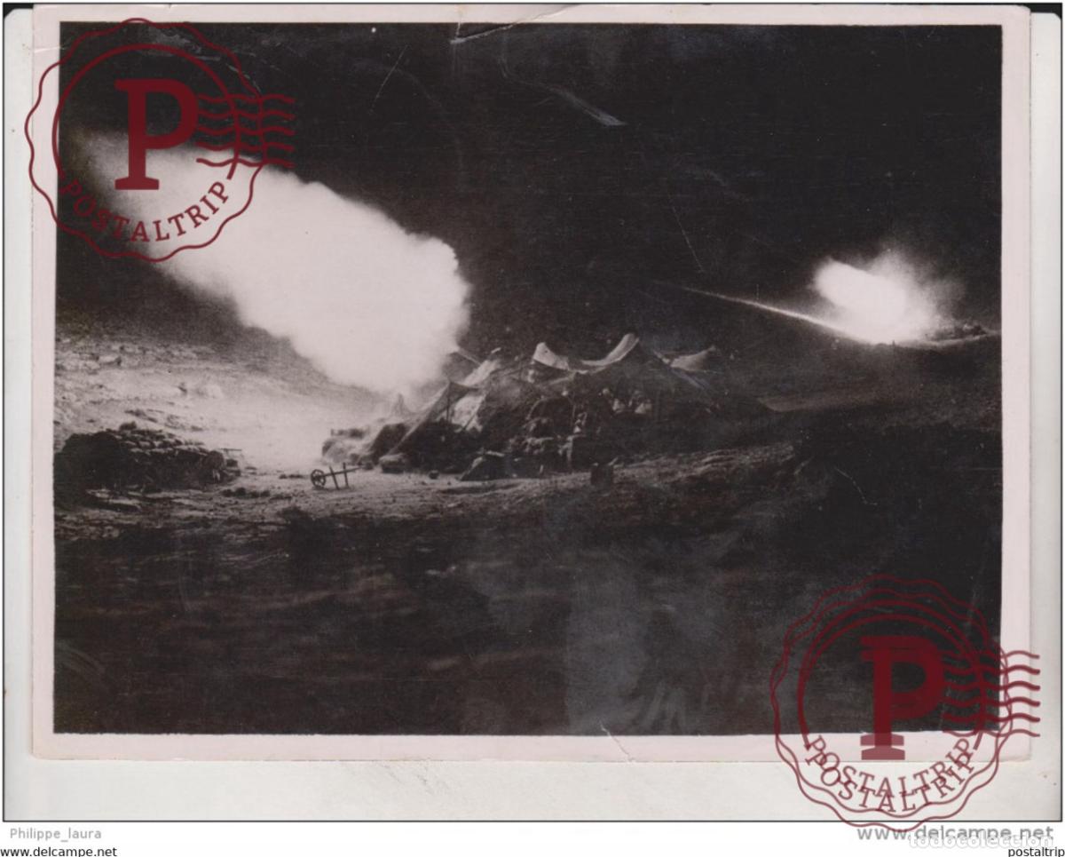 Militaria: BRITISH OFFICIAL PHOTOGRAPH FAMOUR REGIMENTS IN THE MIDDLE EAST A 50 POUNDER GUN YEARMANRY REGIMENT