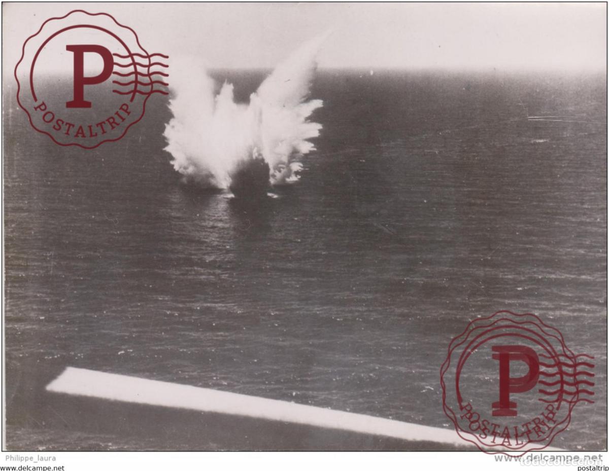 Militaria: RAF ATTACK ON SUBMARINE WESTERN MEDITERRANEAN SUNDERLAND AIRCRAFT ITALIAN BRITISH OFFICIAL PHOTOGRAP