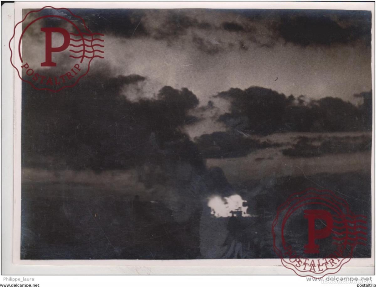 Militaria: AA GUNNERS BRING AXIS RAIDER DOWN IN FLAMES OVER DESSERT AIRFIELD RAF BRITISH OFFICIAL PHOTOGRAPH