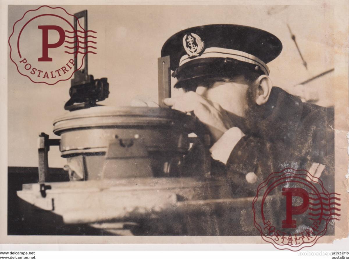 Militaria: UN OFFICIER PREND UN REL&Egrave;VEMENT SEE RIGHT SIZE 18*13 cm