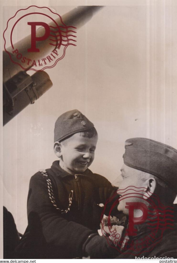 Militaria: PIMPFEN BESUCH BEI DER FLAK KANONIER NAZI GERMANY 18*13CM