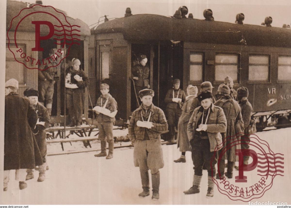Militaria: 1940 APRES LA CESSATION DES HOSTILITES EN INLANDE FINLAND ARRIVEE D UN TRAIN AVEC DES BLESSES RAILWA