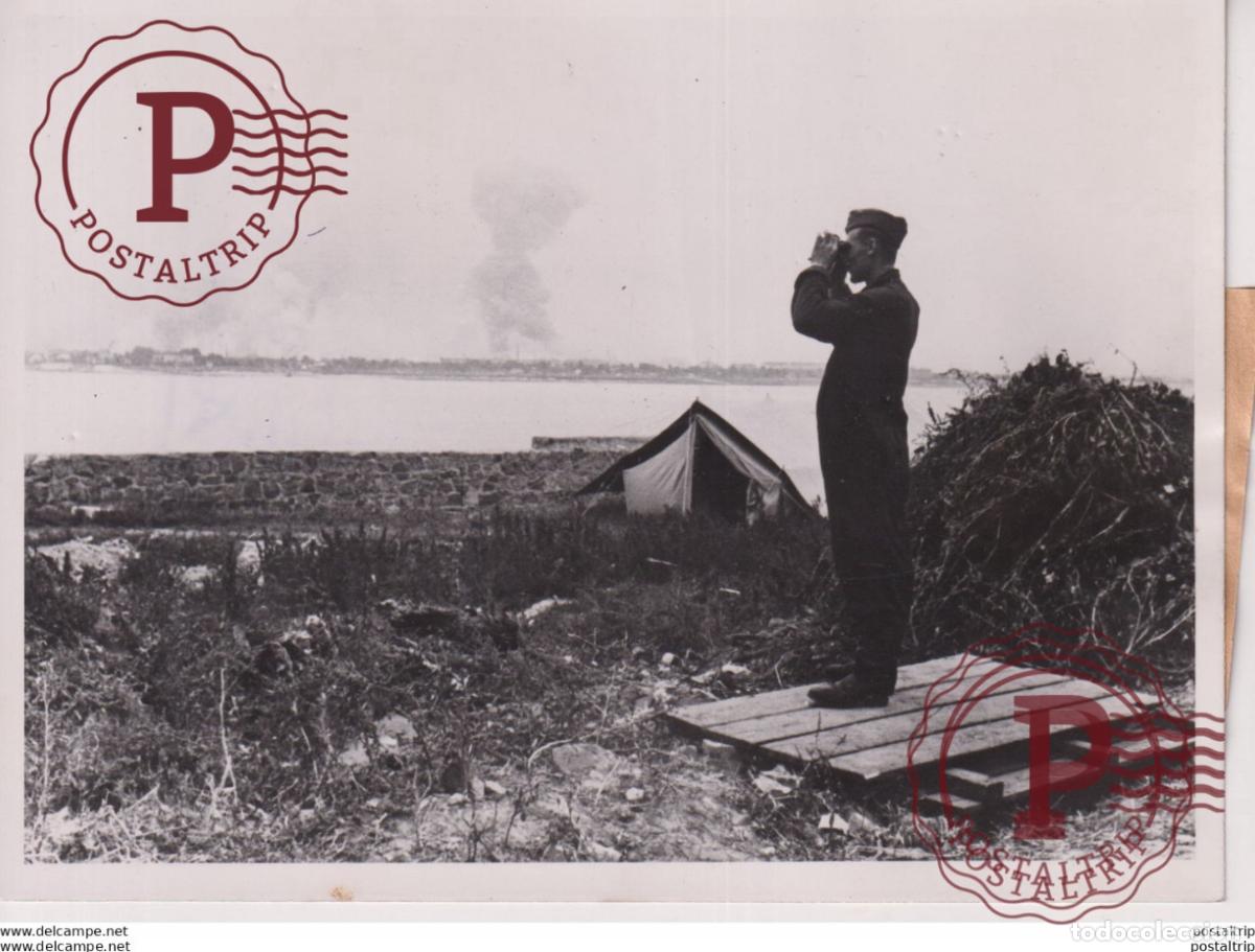 Militaria: ZU DEN ABSETZBEWEGUNGEN IM OSTEN FLUSS IM OSTEN 18*13cm WW2 WORLD WAR 2 WELTKRIEG deutschland