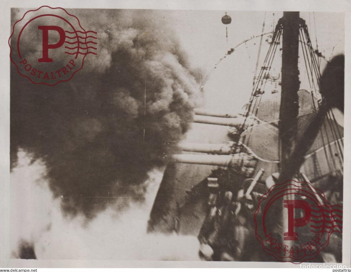 Militaria: ROYAL SOVEREIGN FIRING 21*16CM British Royal NAVY GUERRE WW1