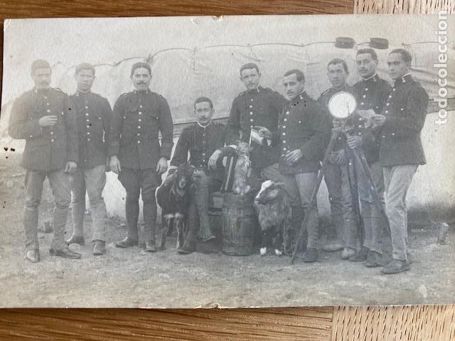 Military Antiques: Militares. Grupo sin identificar.