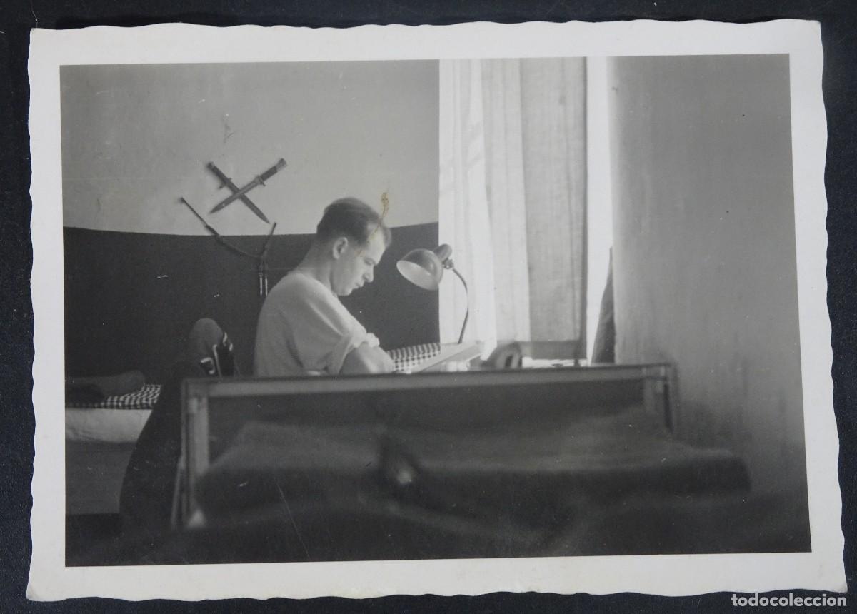 Militaria: ANTIGUA FOTOGRAF&Iacute;A ,MILITAR EN CUARTEL, BAYONETAS, VER FOTOS