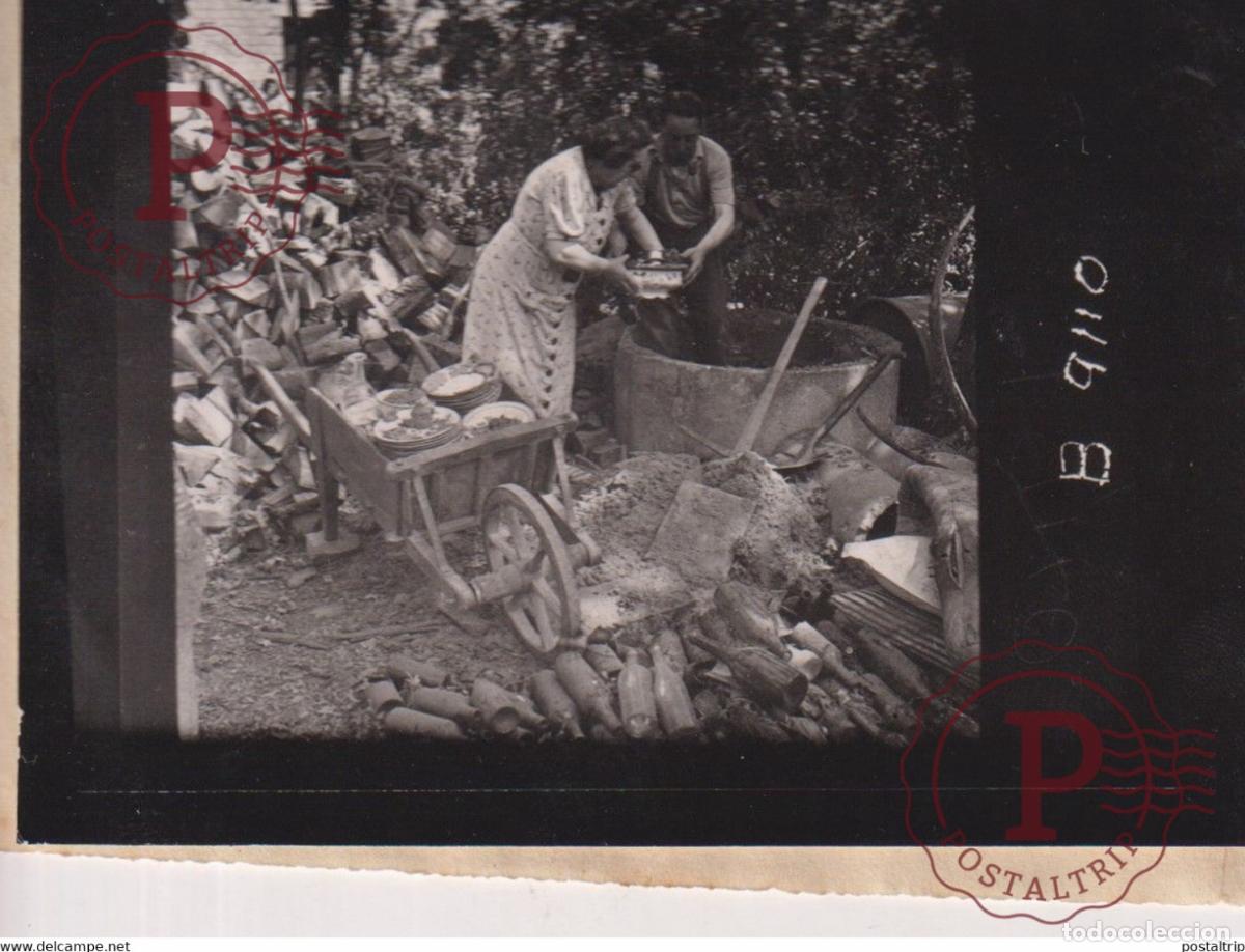 Militaria: FRENCH FAMILY RESURRECTS BURRIED POSSESSIONS CAEN TO VILLERS 9*6CM GUERRE BRITISH ARMY WW2 LIBERACI