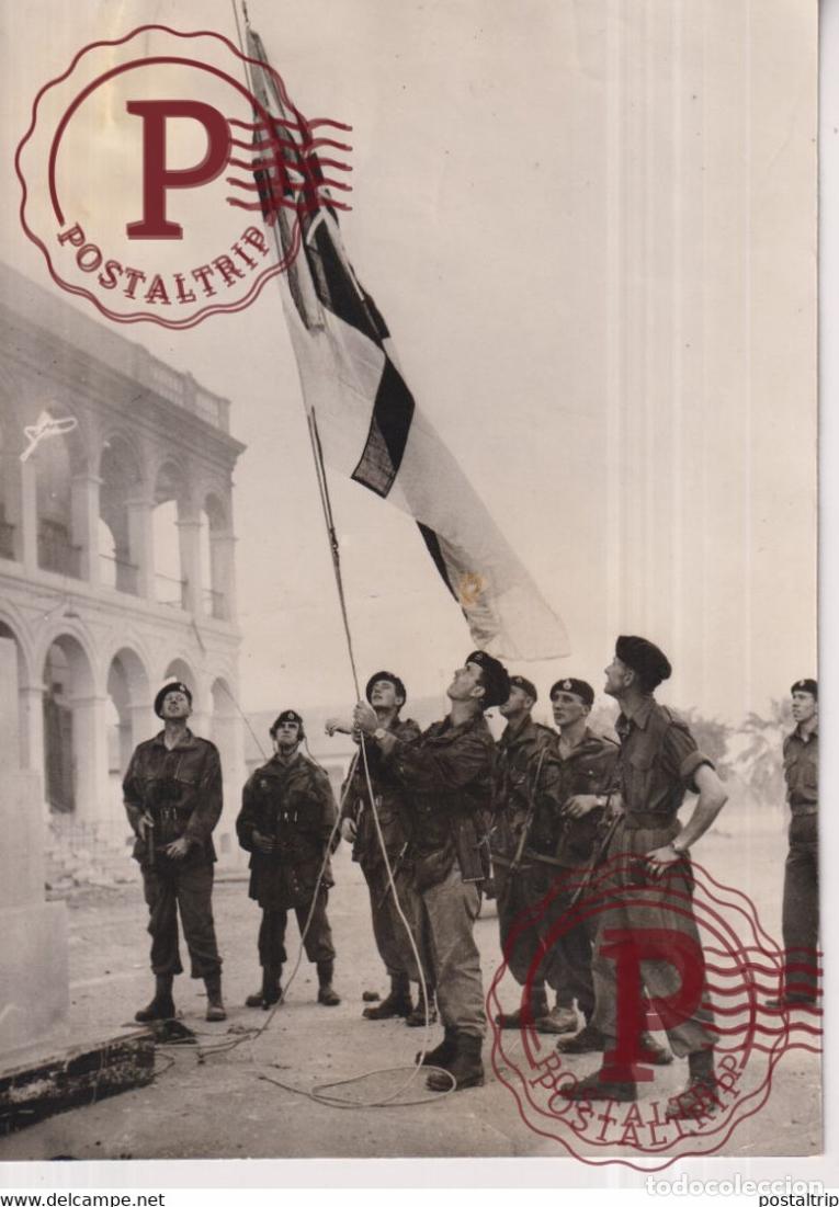 Militaria: PORT SAID ENGLISH SOLDIERS RAISE THE FLAG 19*14CM GAZA WAR GUERRE PHOTOGRAPH EGYPTE EGYPT ISRAEL