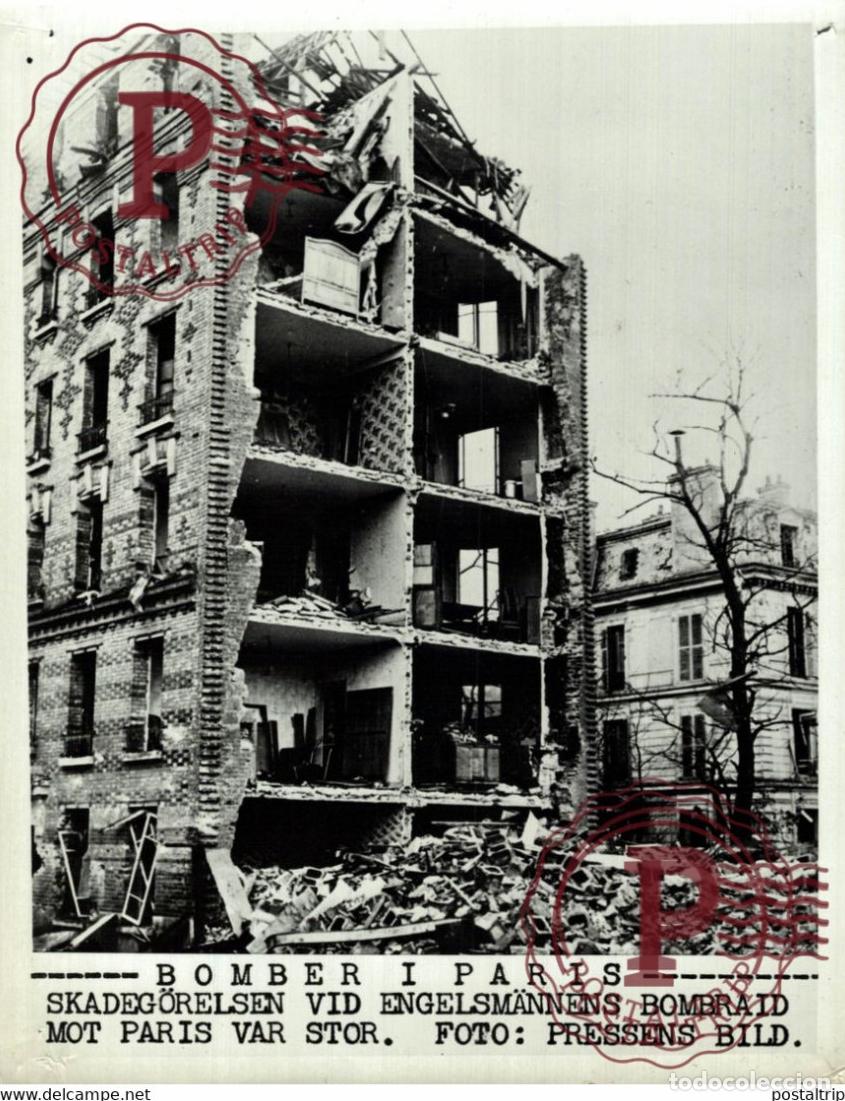 Militaria: PARIS FRANCE DAMAGE OF ENGLISH BOMB RAID 21*15CM SWEDEN SVERIGE SEE CORNERS