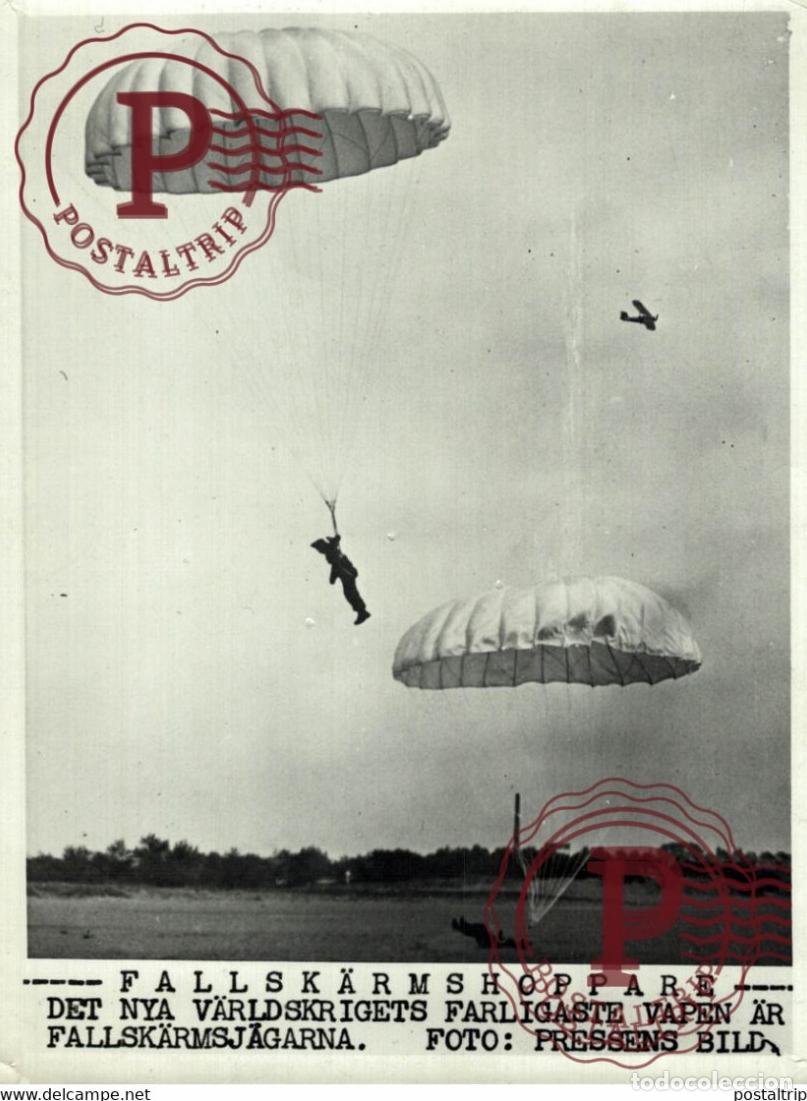 Militaria: PARACHUTISTS PARACHUTE HUNTERS WORLD WAR 21*15CM SWEDEN SVERIGE SEE CORNERS