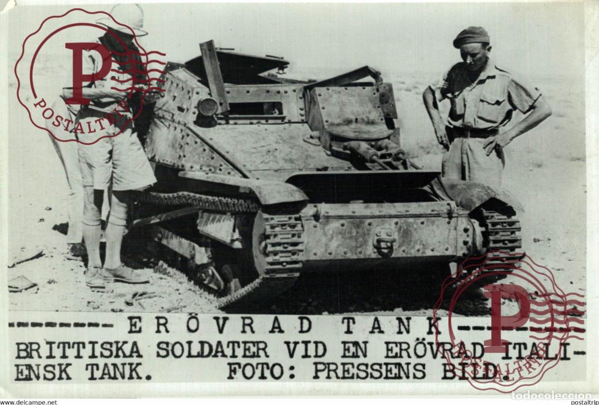 Militaria: BRITISH SOLDIERS WITH CONQUERED ITALIAN TANK WORLD WAR 21*15CM SWEDEN SVERIGE SEE CORNERS
