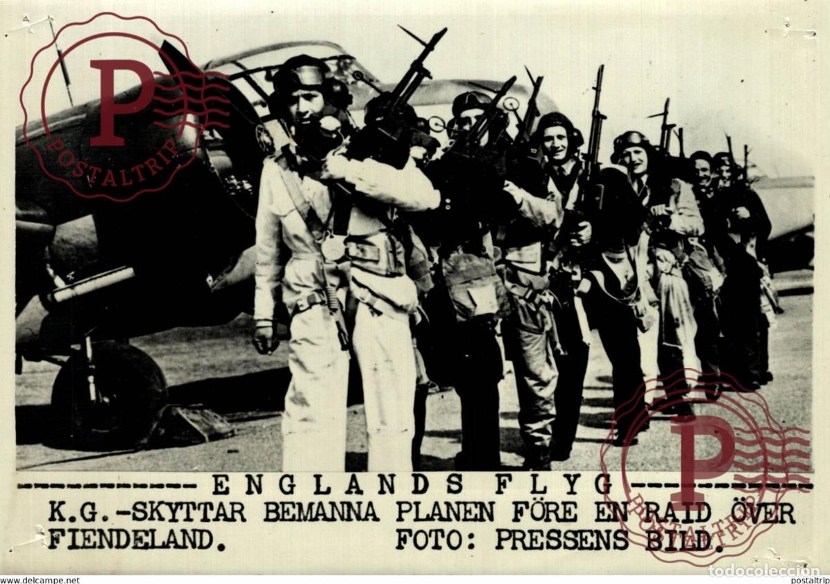 Militaria: ENGLAND ROYAL AIR FORCE WORLD WAR 2 21*15CM SWEDEN SVERIGE SEE CORNERS